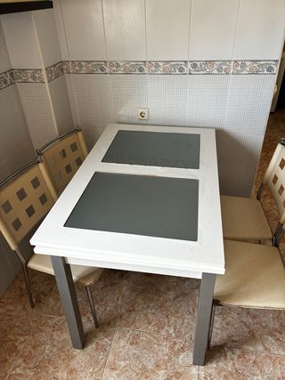 Mesa cocina extensible con 4 sillas
