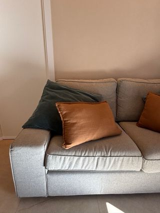 Sofá 2 plazas IKEA beige/gris