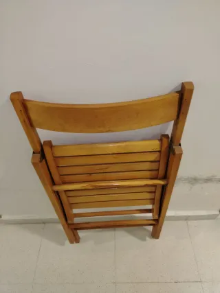 Silla de madera plegable