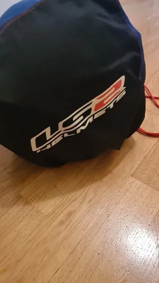 Casco LS2 Negro con funda