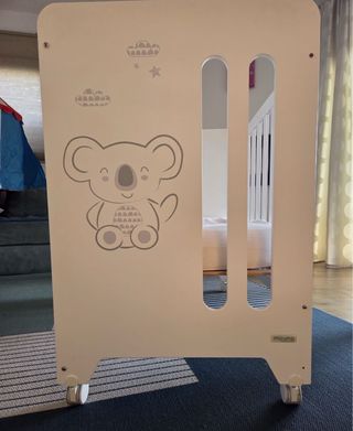 Cuna Micuna blanca con ruedas, se adapta a colecho