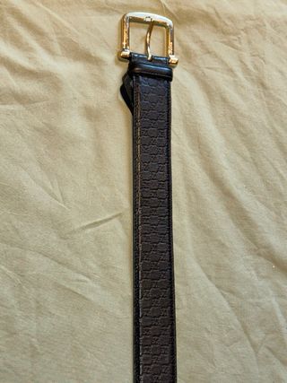 Cinturón Gucci Negro Hebilla Dorada