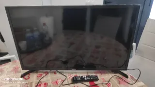 Smart TV Samsung 32" Negra modelo : UE32T4305