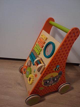 Andador correpasillos madera bebé