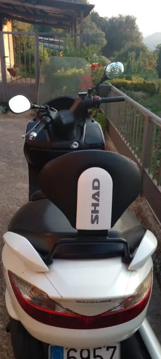 Suzuki Burgman 125cc Maxiscooter