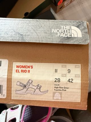 Sandalias The North Face Gris y Rosa