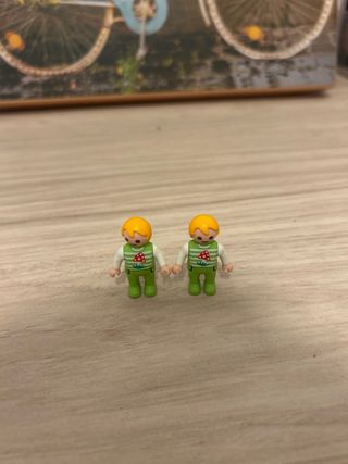 Playmobil familia con bebés y perros