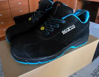 Zapatos de seguridad Sparco negros y azules