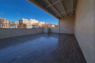¡OPORTUNIDAD! Gran vivienda unifamiliar 300 m2