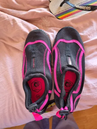 Escarpines nuevos talla 36