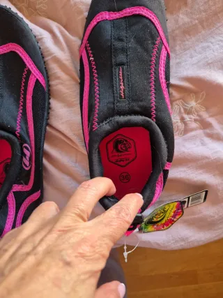 Escarpines nuevos talla 36