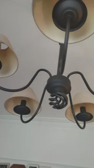 Lámpara techo tipo araña de forja. Estilo provezal