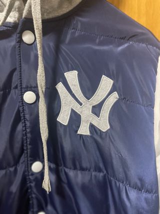 Casaco New York Yankees com Capuz