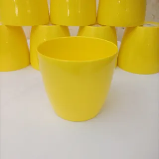 Set 9 Vasi Gialli Plastica