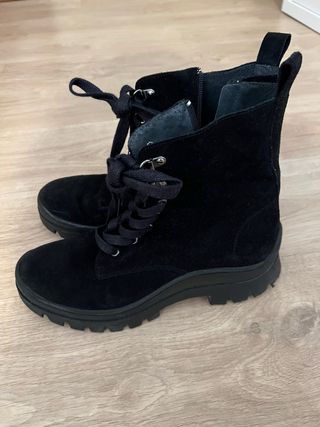 Botines Andreas Negros Talla 41 pile vuelta.
