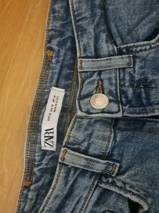 Pantalón vaquero Zara hombre desgastado