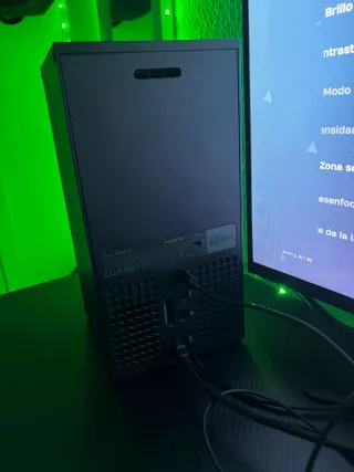Xbox Series X y Monitor 144Hz; precio negociable