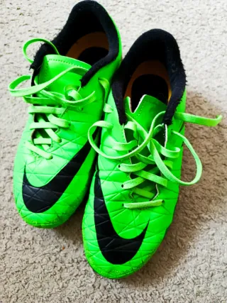 Botas de fútbol Nike 36.5