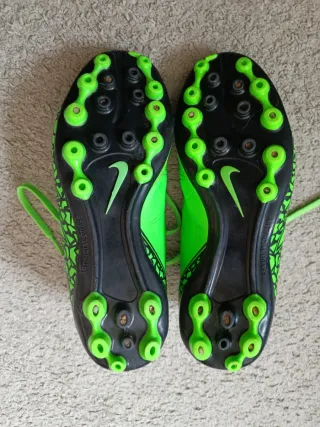 Botas de fútbol Nike 36.5