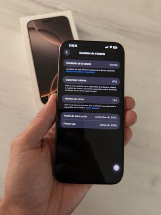 iPhone 16 Pro Max 256 GB Dorado