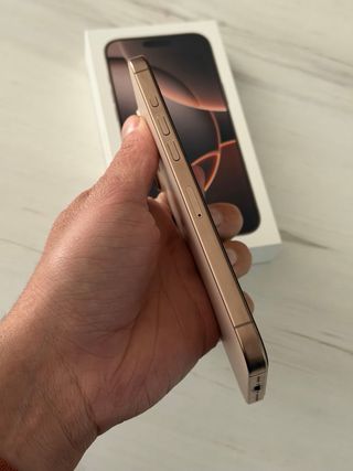 iPhone 16 Pro Max 256 GB Dorado