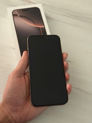 iPhone 16 Pro Max 256 GB Dorado