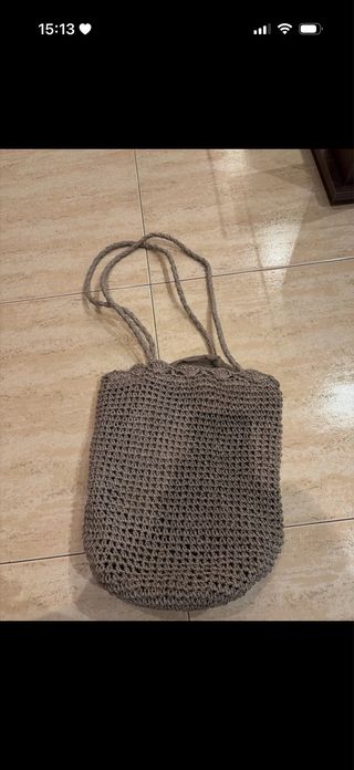 Bolso de esparto gris