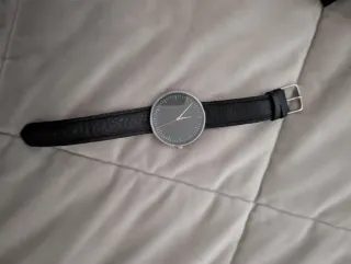 Orologio da polso nero e argento