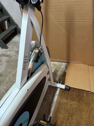 Bici Estática Airis Fitness. A recoger en Burgos