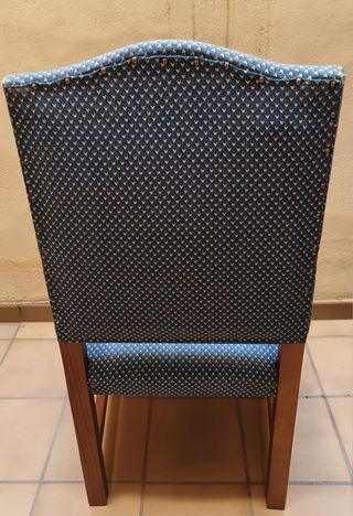 Poltrona Vintage in Legno Massello con Rivestimento Jacquard