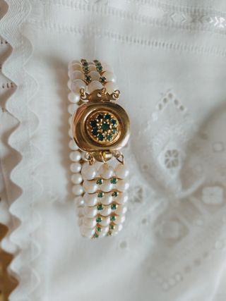 Pulsera de oro  750,con perlas cultivadas y Esme