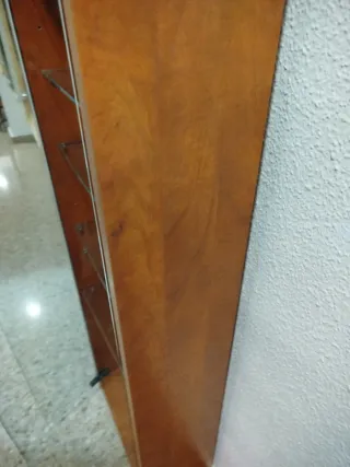 Vitrina expositora madera y cristal