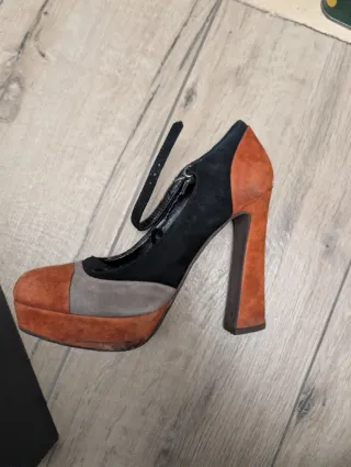 Scarpe Bagatt tacco camoscio