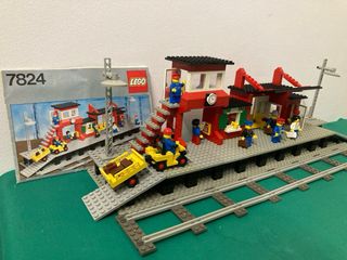 Lego 7824 Stazione Ferroviaria 1983