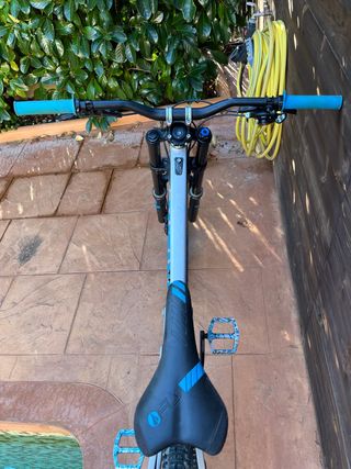 Bicicleta Downhill Canyon Sender AL