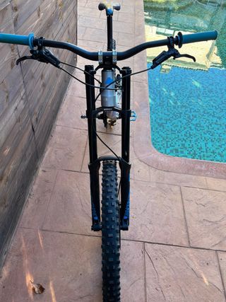 Bicicleta Downhill Canyon Sender AL