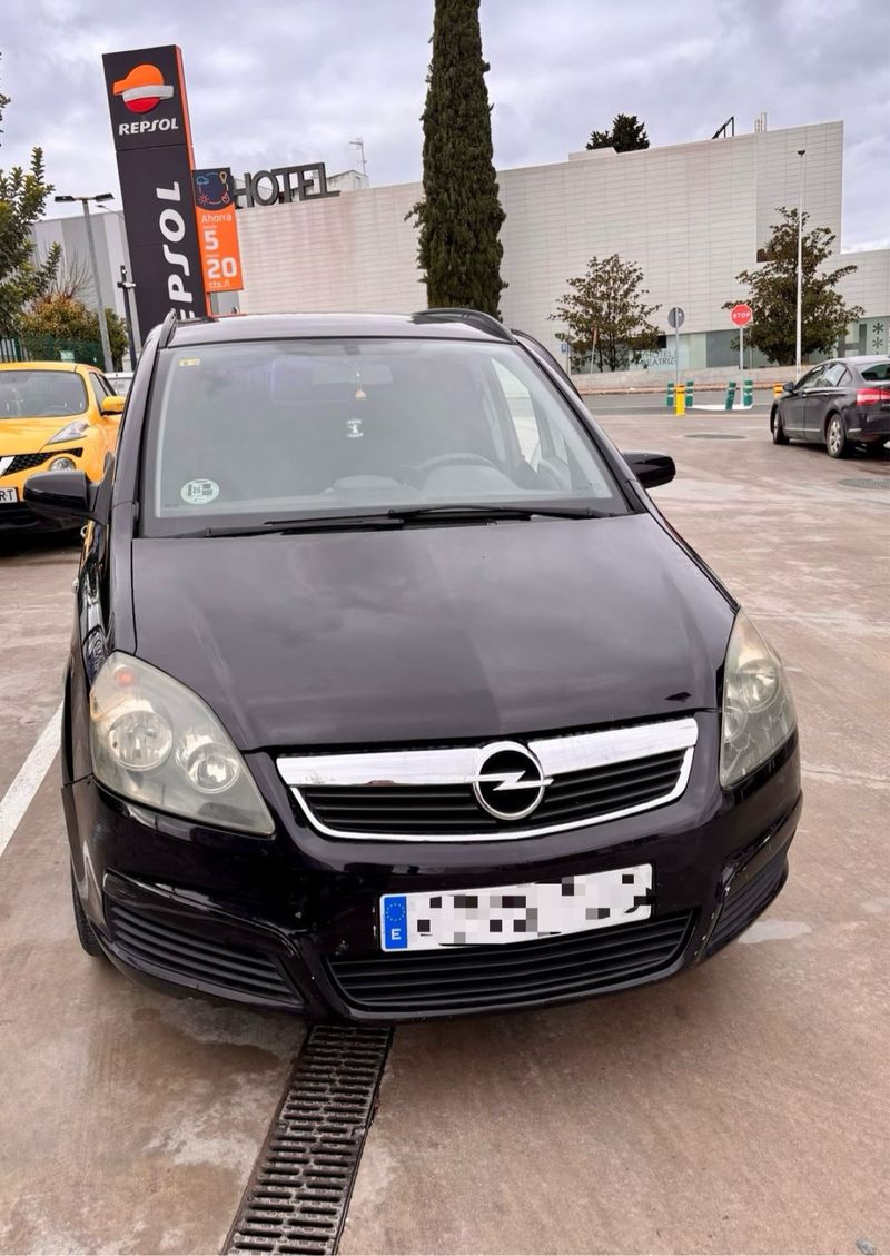 Opel Zafira 2007 - foto 1