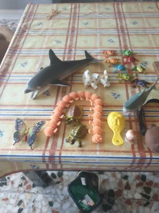 Lote figuras animales y personajes
