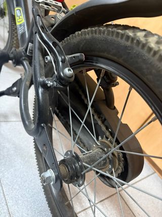 Bicicleta niño Btwin 500 Dark Hero 16”