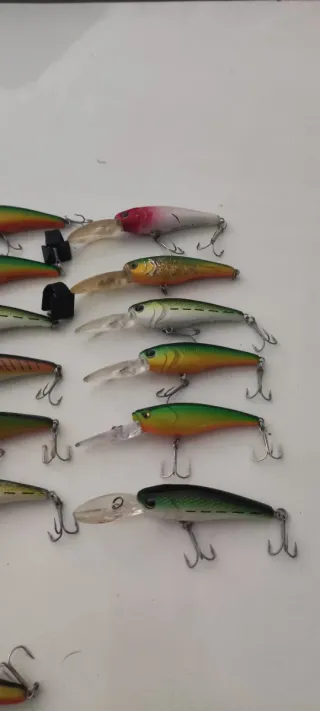 Conjunto de Iscas de Pesca Variadas