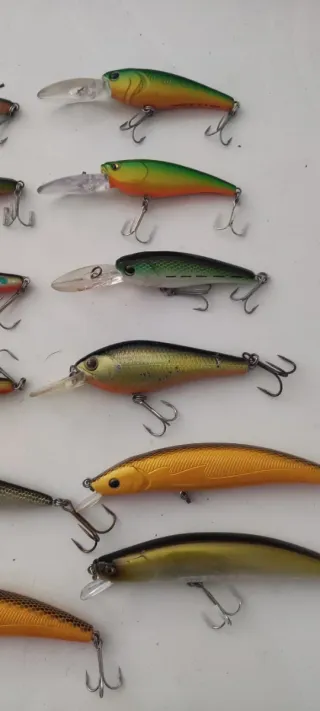 Conjunto de Iscas de Pesca Variadas