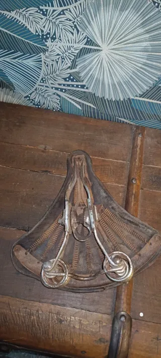 Sillín cuero bicicleta antigua Orbea Preferido