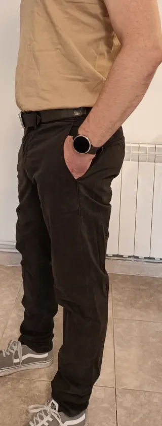 Pantalón chino negro