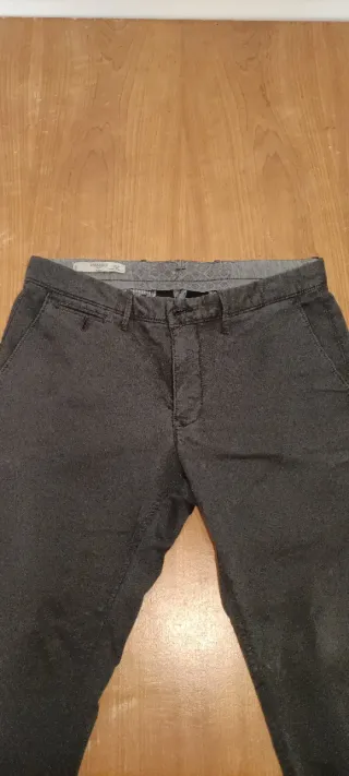 Pantalón chino negro