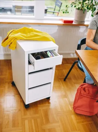 Cajonera blanca con ruedas