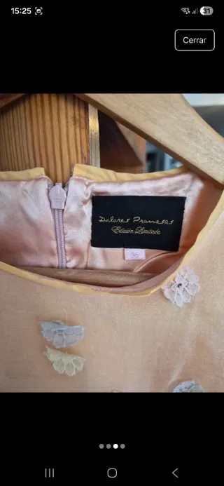 Vestido Dolores Promesas floral naranja rosa