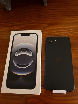 iPhone 16E, a estrenar.