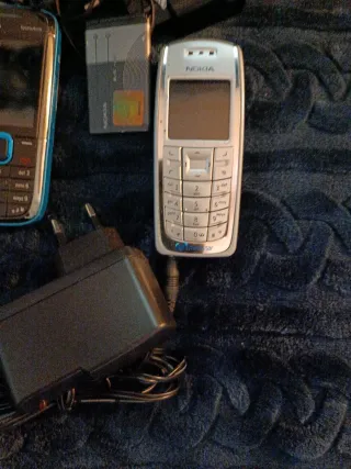 3 Móviles Nokia-Movistar con Baterías y Cargadores