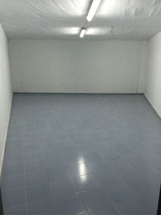 Alquilo Trastero de 37 Metros con luz y enchufes.