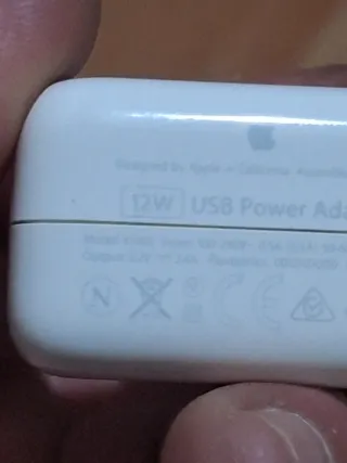 Cargador Apple 12W USB Carga Rápida modelo a1561